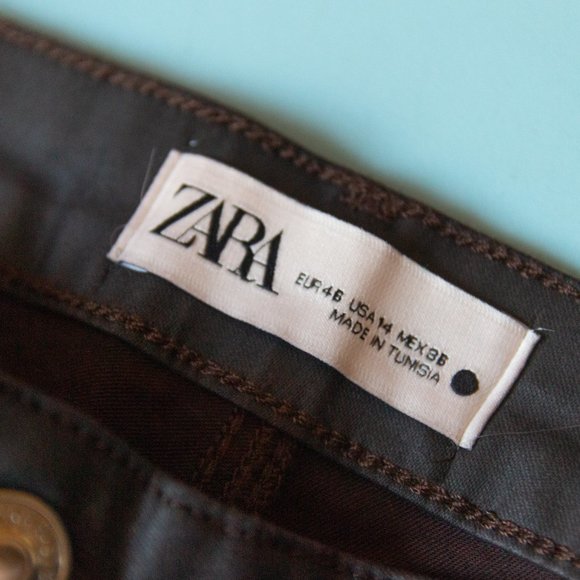 Zara Dreed Flare Raw Hem Cropped Faux Leather Waxed Denim Jeans Size US 14 - Picture 5 of 10